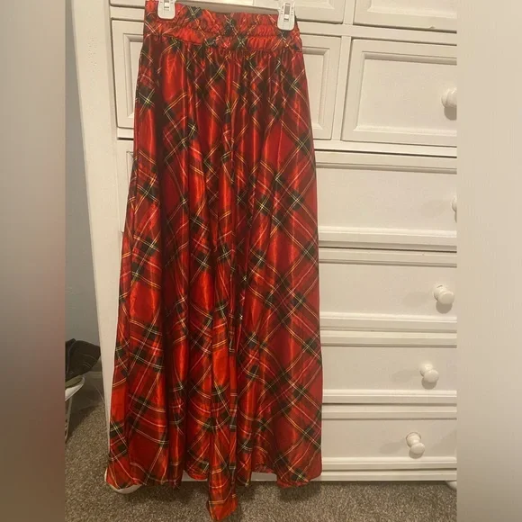 NWT plaid bow maxi skirt - Picture 2 of 7